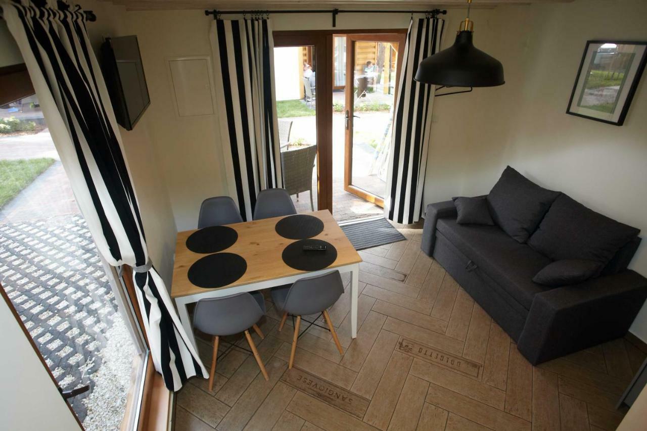 Hotel Na Wczasowej Miedzywodzie Esterno foto